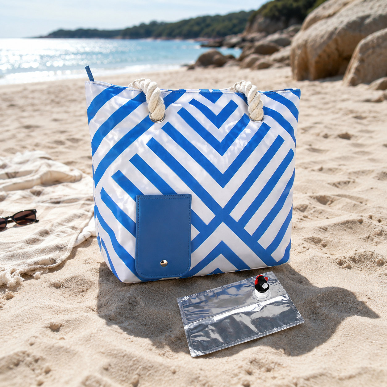 Insulated tote bag interior showing 2L drink bladder and storage