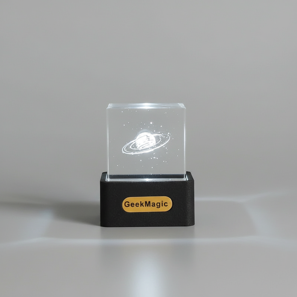 GeekMagic Saturn Hero Packshot