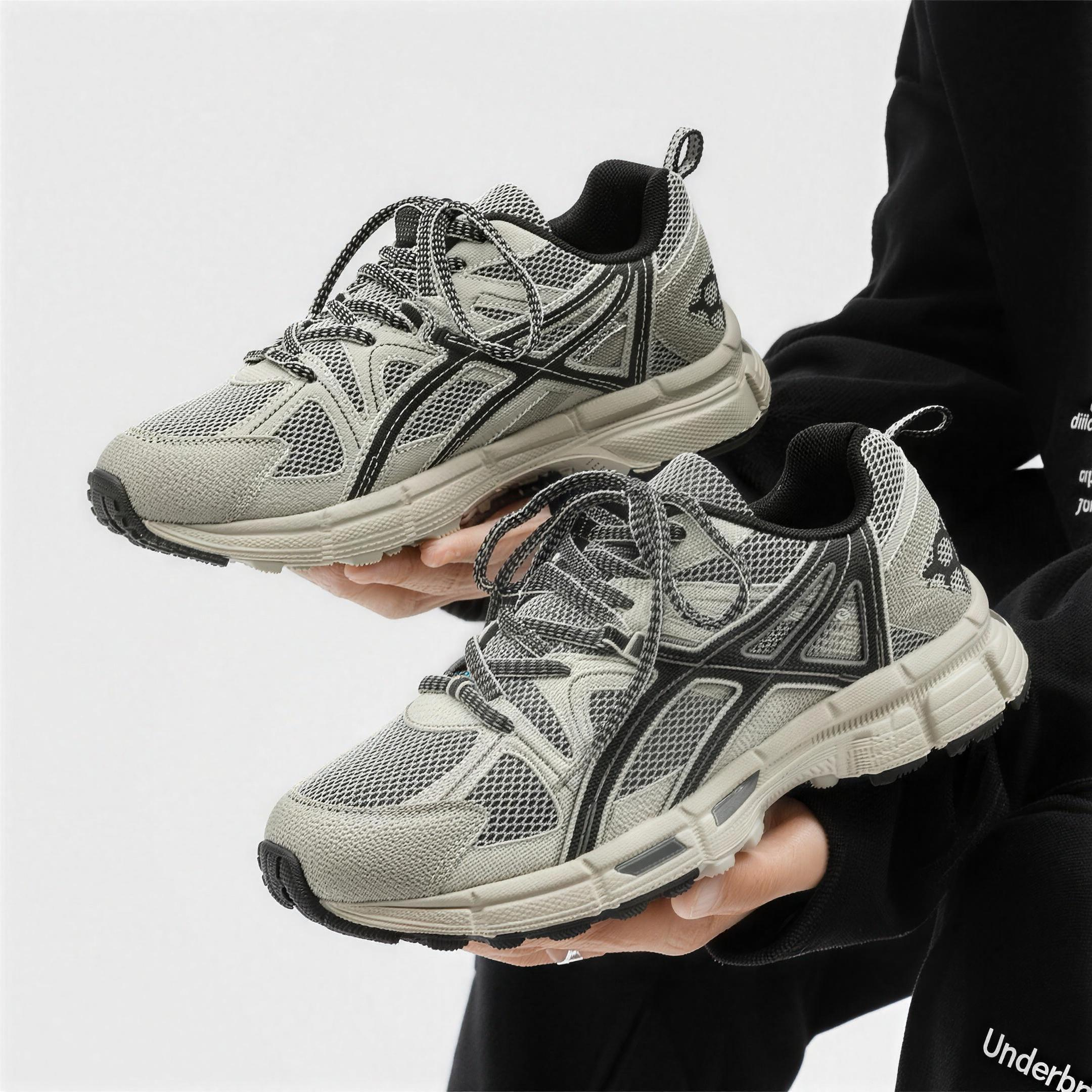 Men's Everyday Sneakers - sole view