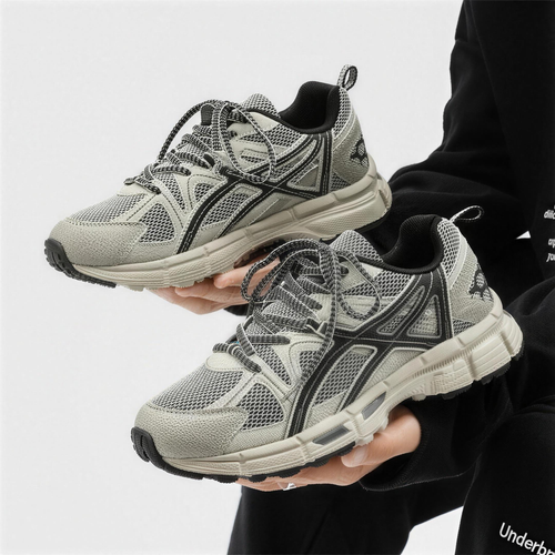 Men's Everyday Sneakers - sole view